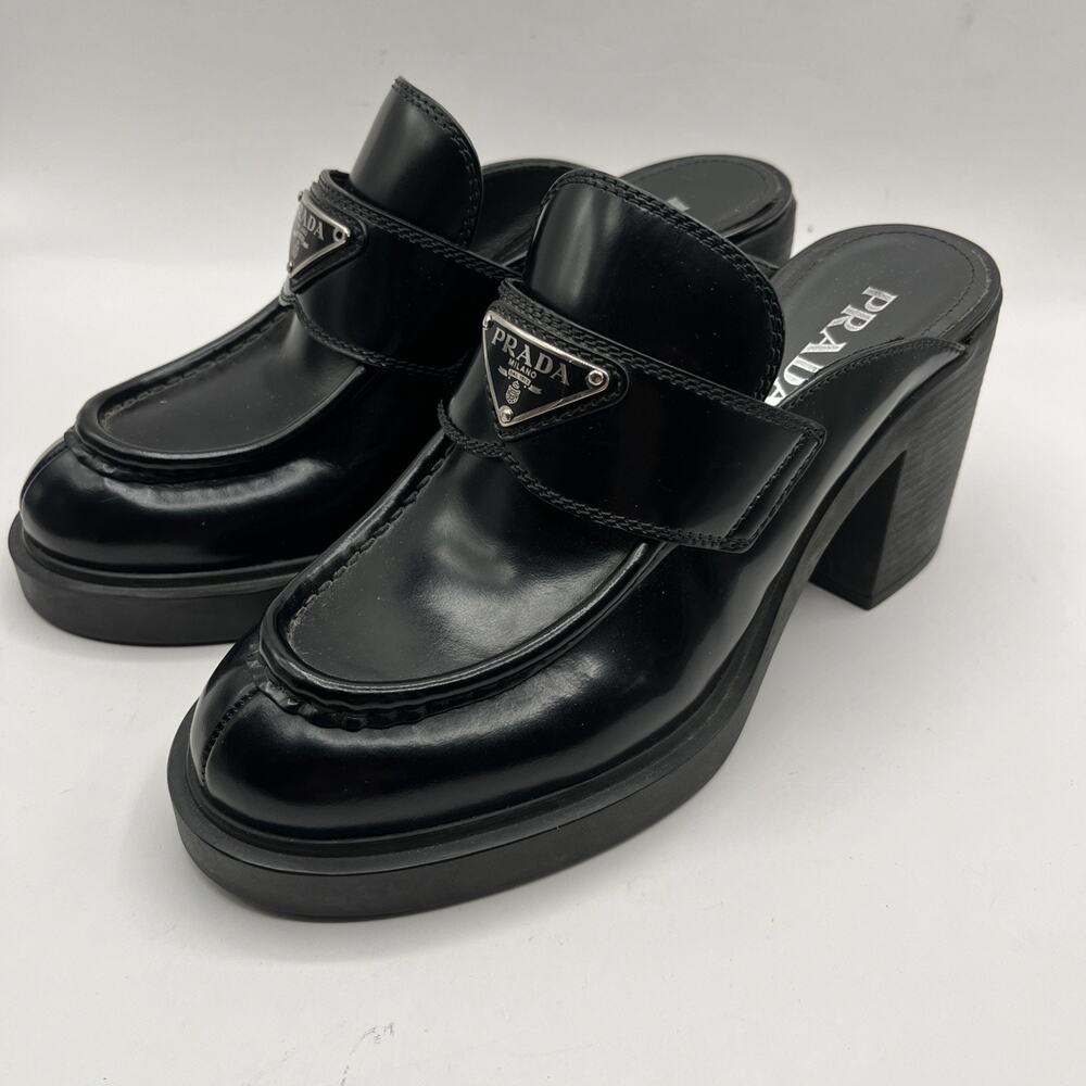 Prada Woman Black Leather Chunky Loafers Slip On Sz EU 38 READ DESCRIPTION